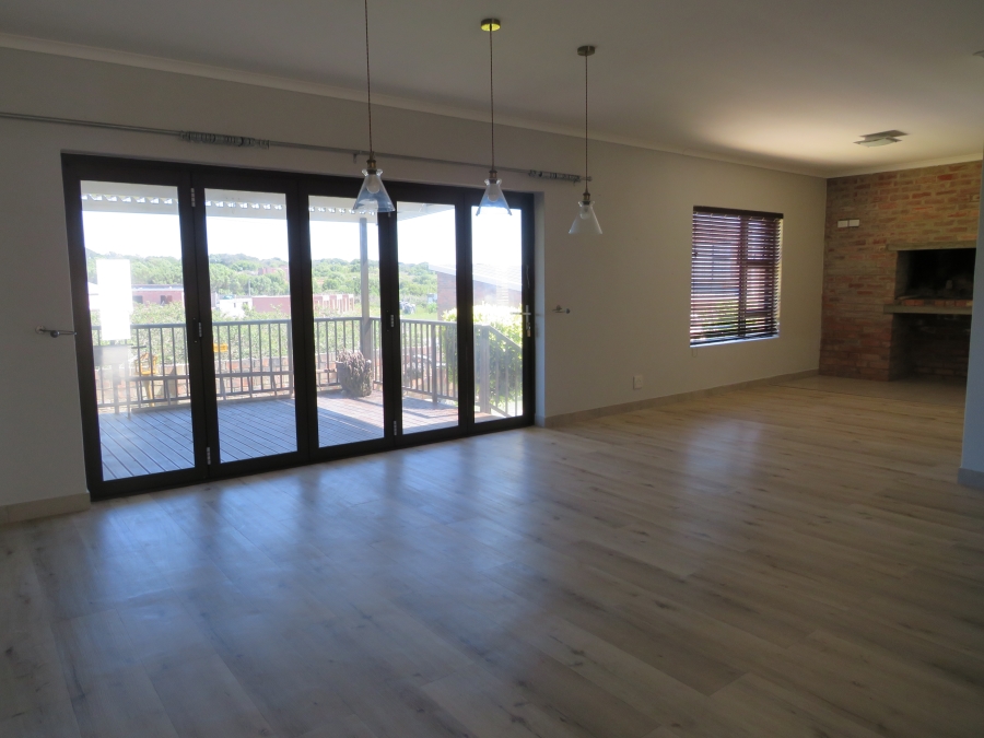 3 Bedroom Property for Sale in Emerald Heights Eastern Cape